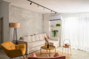 Romano Neve Tzedek Penthouse
